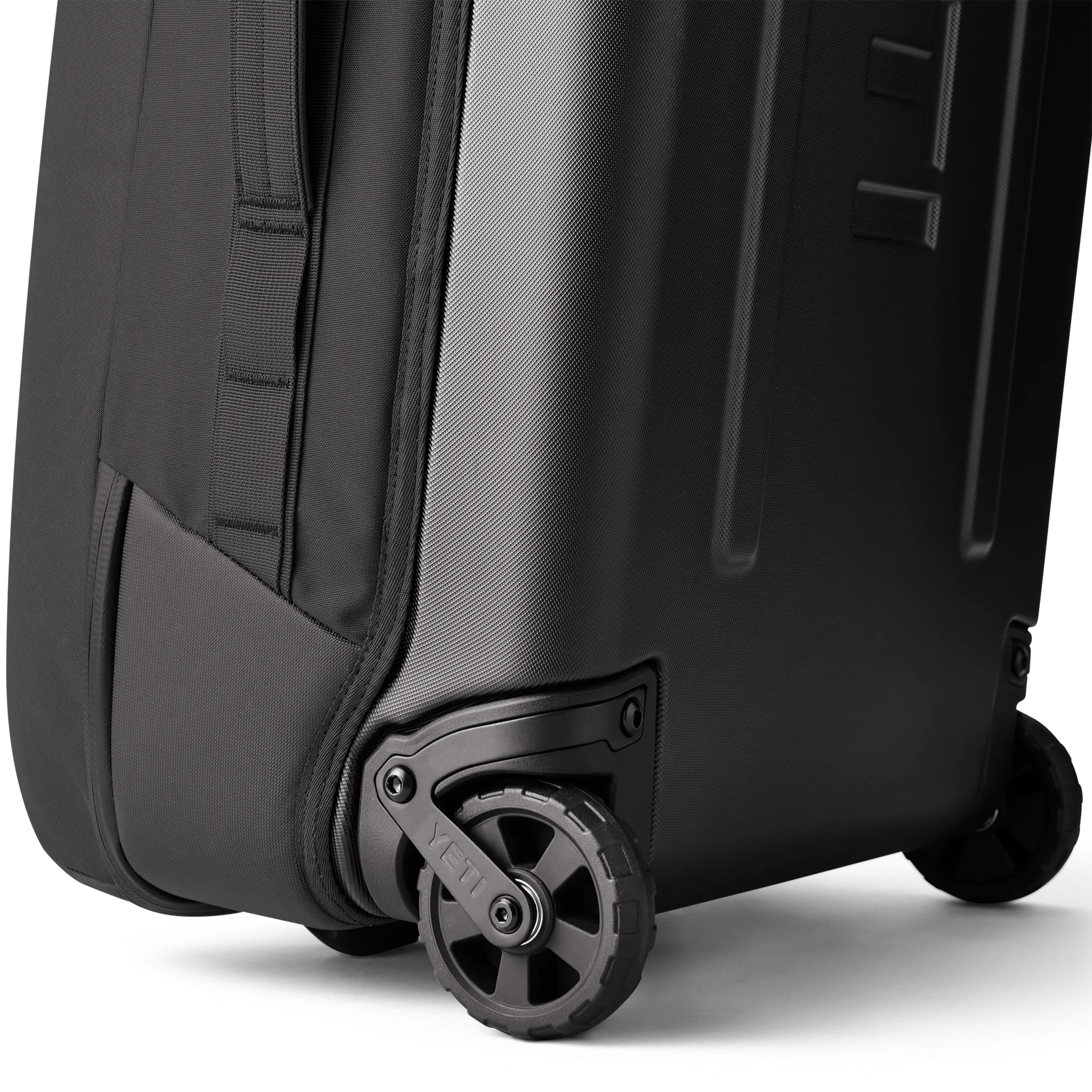 Crossroads® 73L/29" Wheeled Luggage