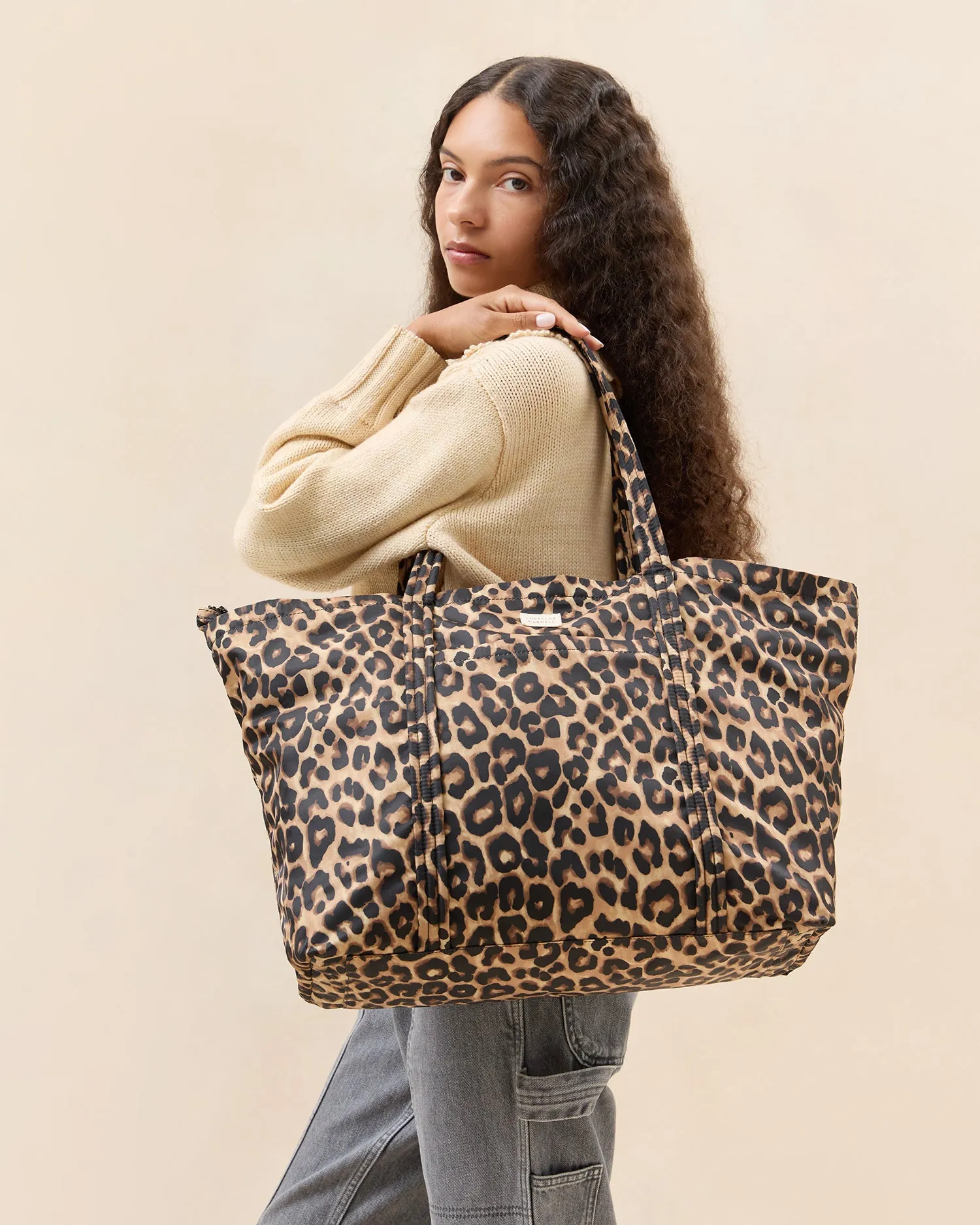 Dina Leopard Travel Tote