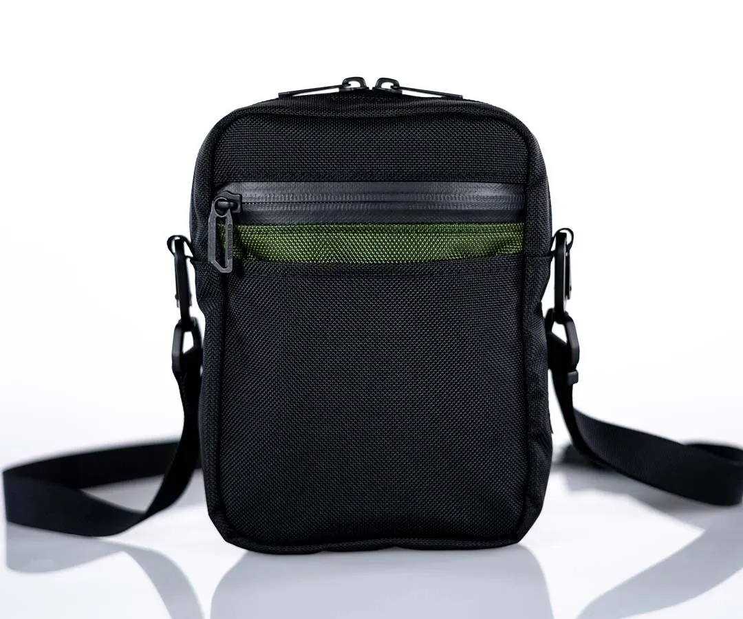 Essential Crossbody