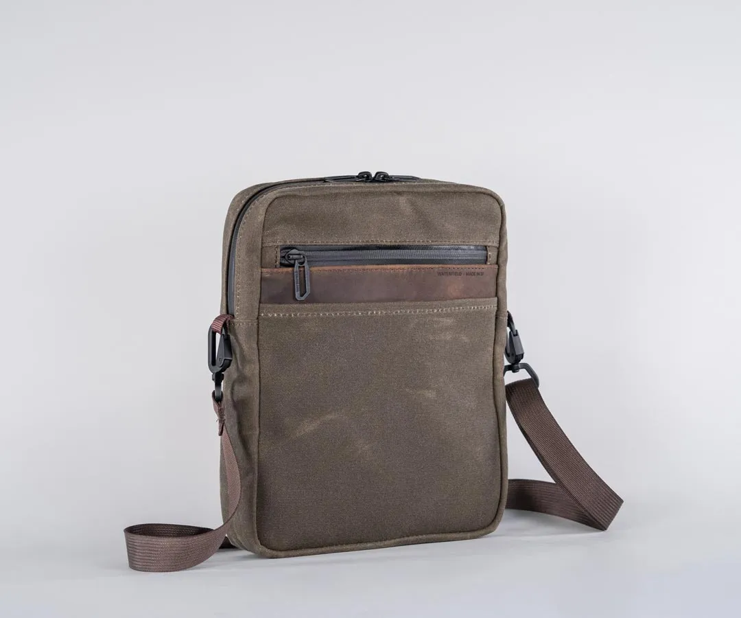 Essential Crossbody
