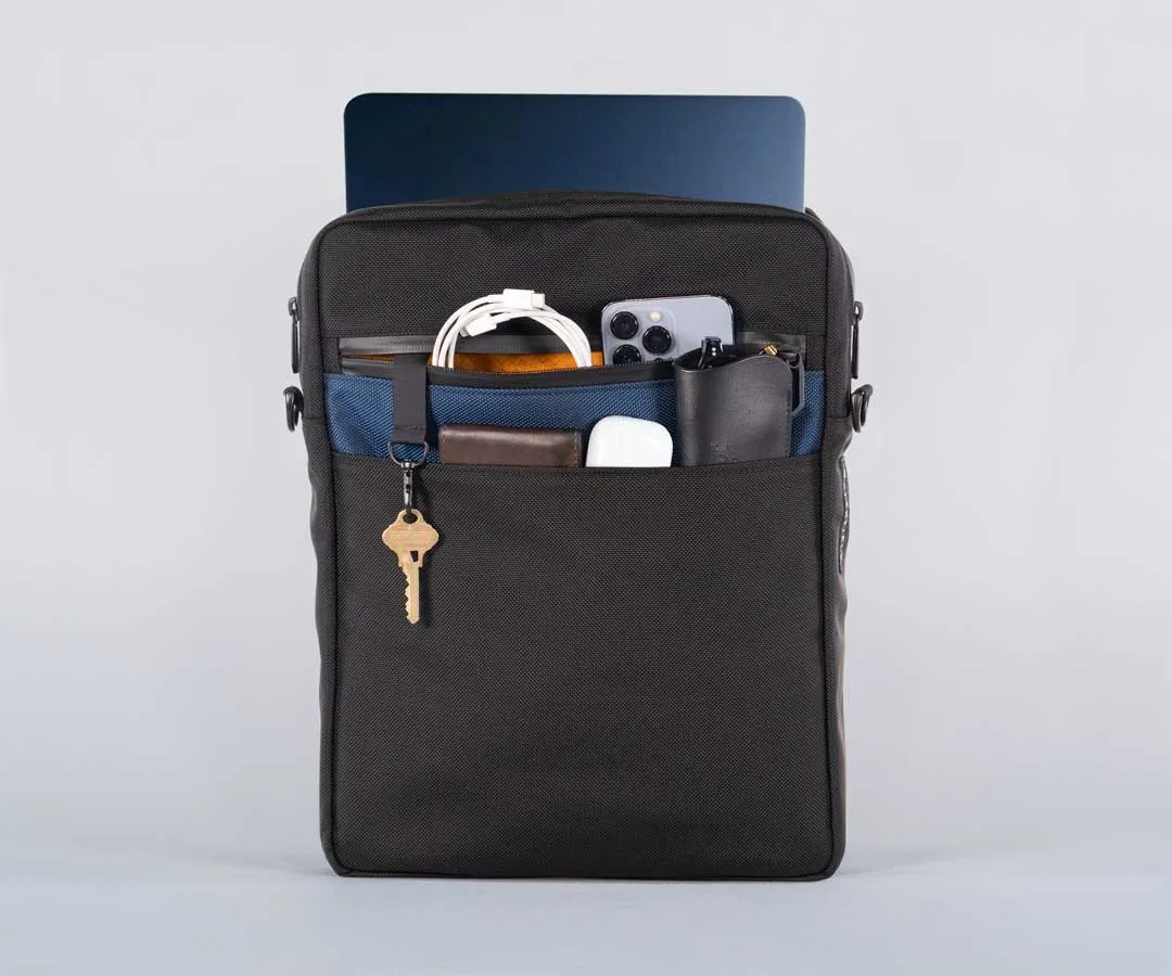 Essential Crossbody